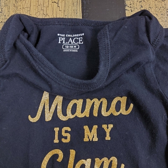 The Children's Place 12-18mo Onesie In Black/Gold: Mama is my Glam Squad 👶🍼🕶 - Picture 2 of 7